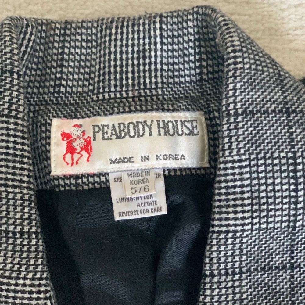 Blazer - Picture 4 of 5